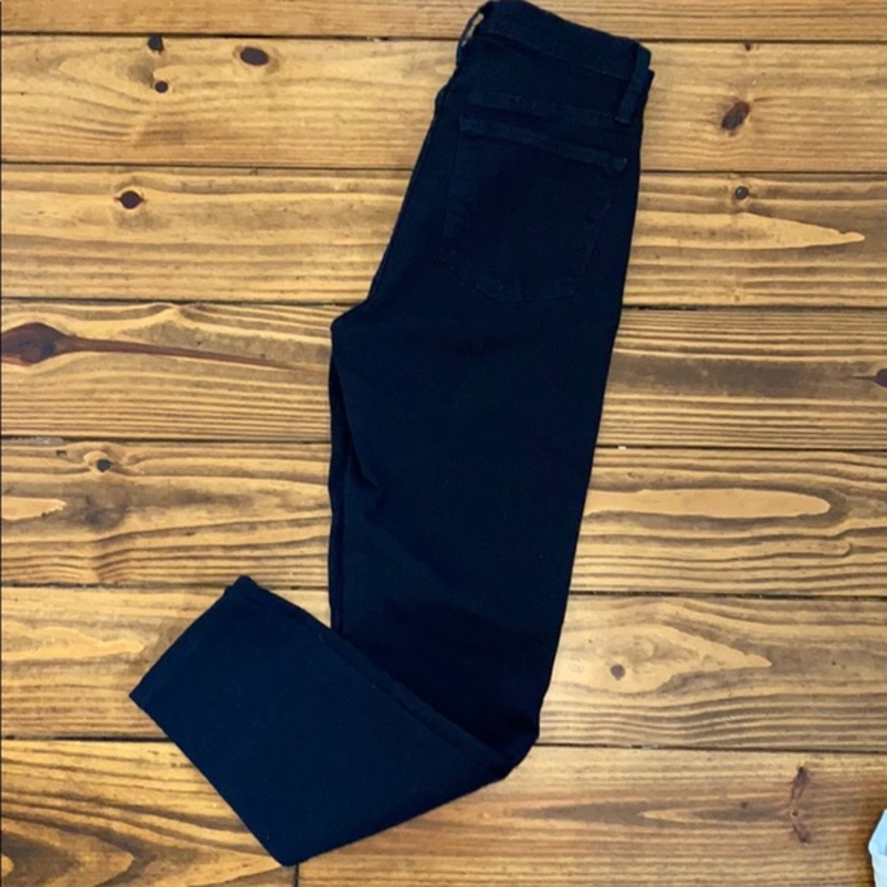 J. Crew 10” high rise‎ toothpick size 28